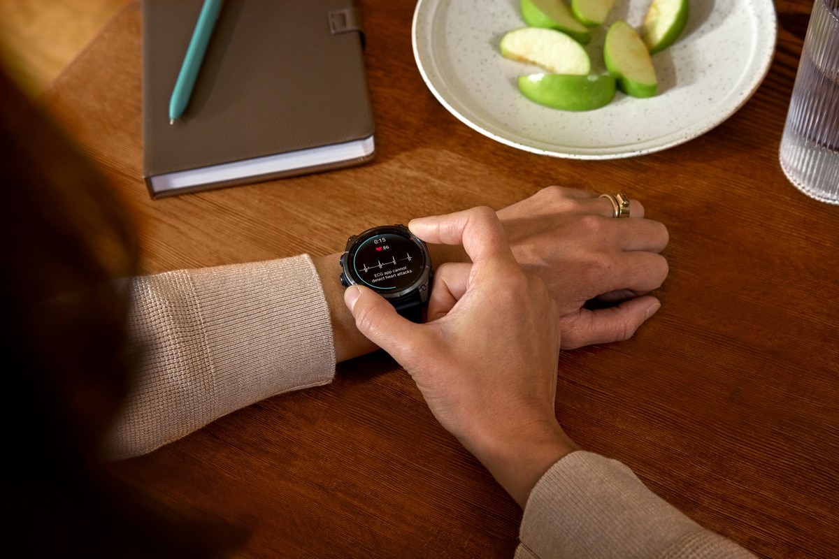 Smartwatch Garmin Fénix 8 Pro, 47 mm, Multidesporto Premium com GPS e Tecnologia Inreach Titânio Preto-13