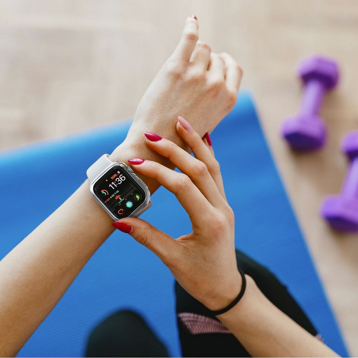 Capa de Proteção Spigen Thin Fit para Apple Watch 7 (45MM) Cristal - Transparente 9