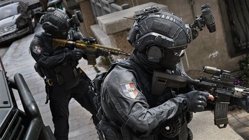 Call Of Duty: Modern Warfare - PS5 6