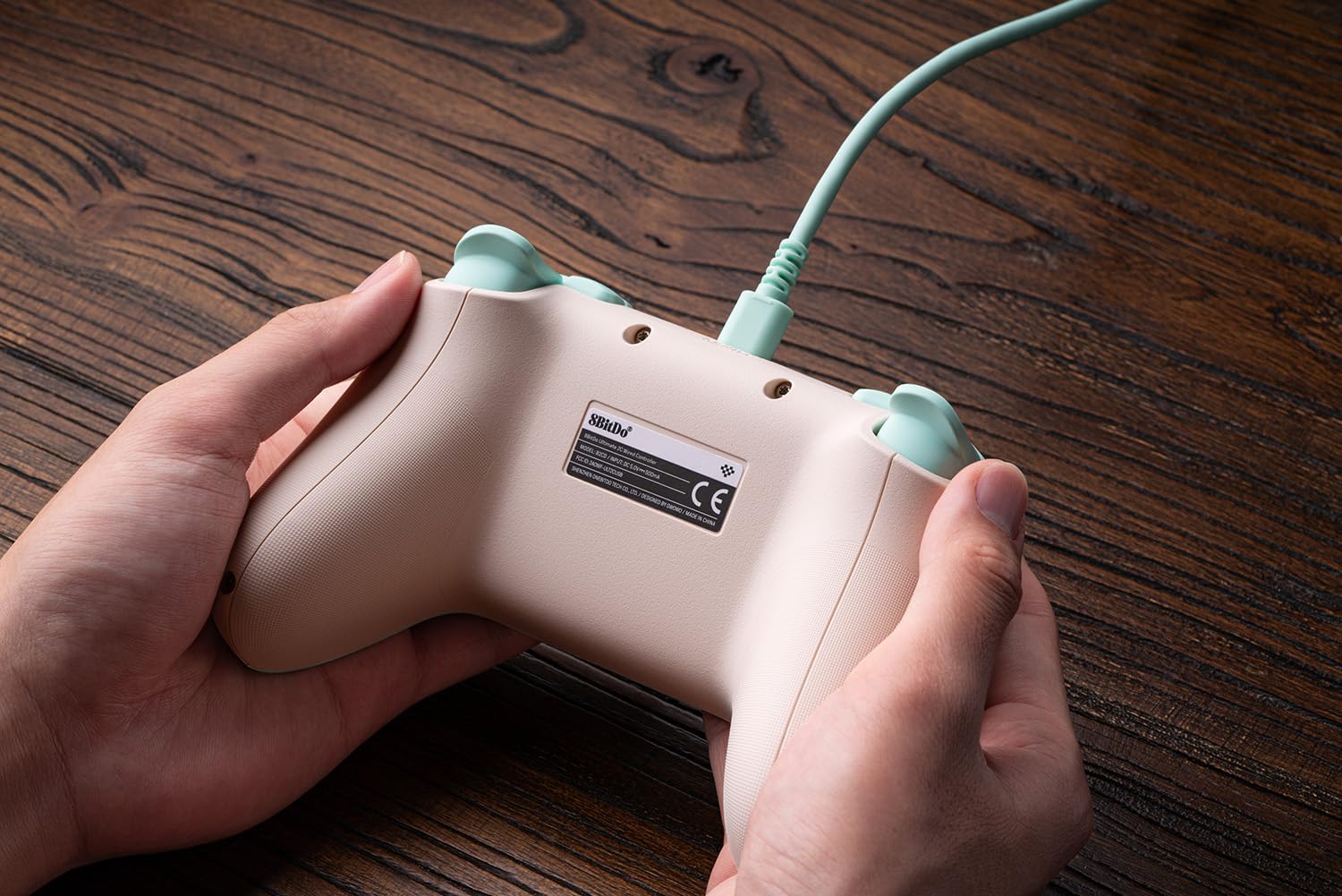 Comando C/ Fios 8BITDO Ultimate 2C PAD Menta 4