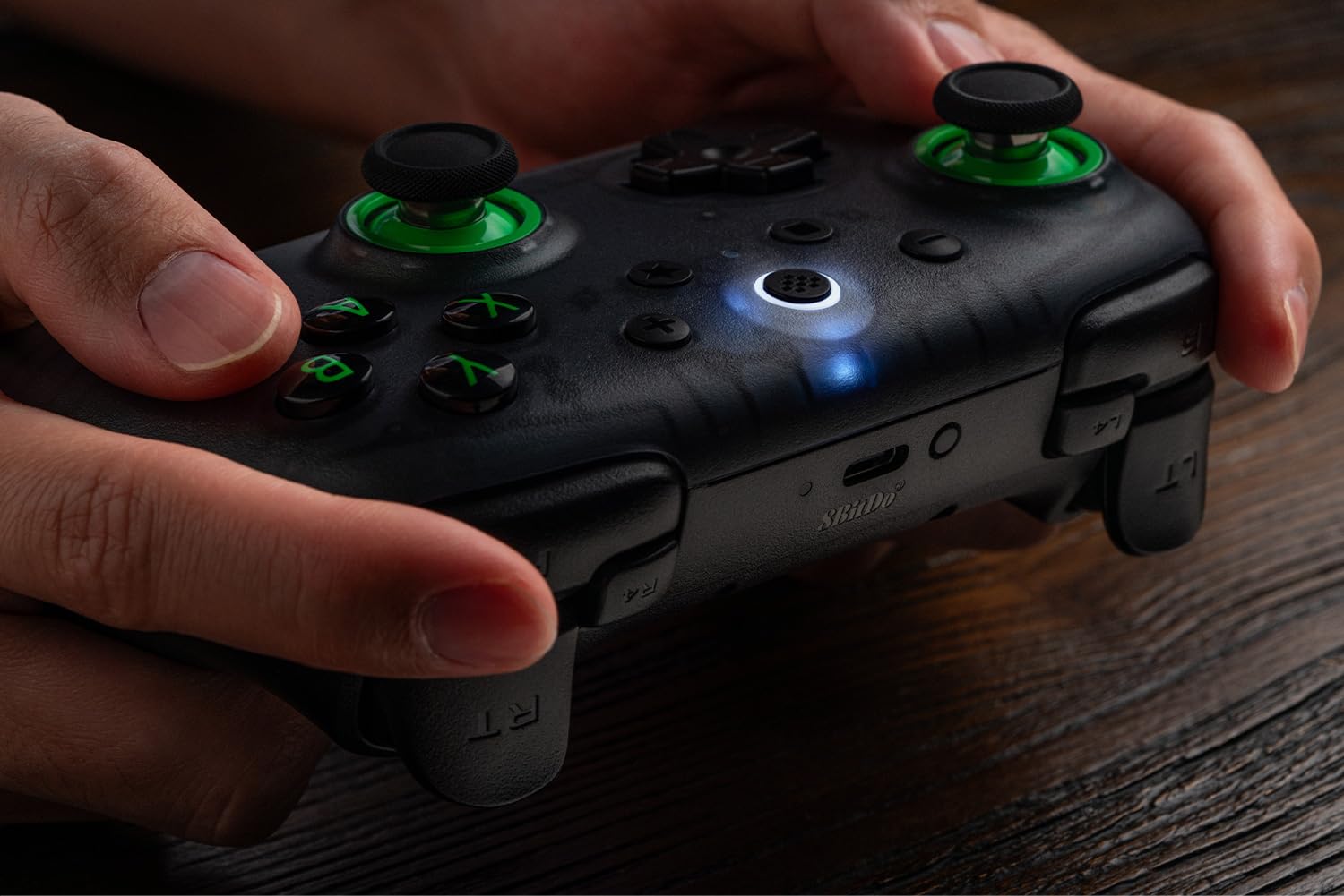 Comando S/ Fios 8BITDO Ultimate 2C PAD Preto Transparente 7