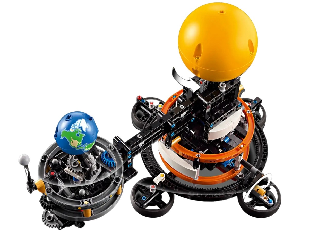 Planeta Terra e Lua em Órbita Lego Technic 5