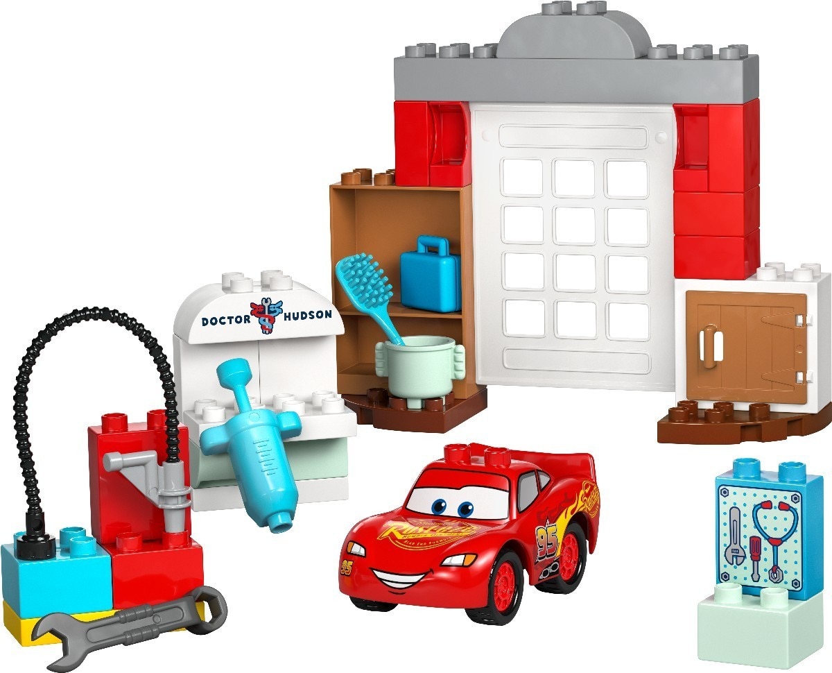 Visita do McQueen à Garagem do Doc Lego Duplo 3