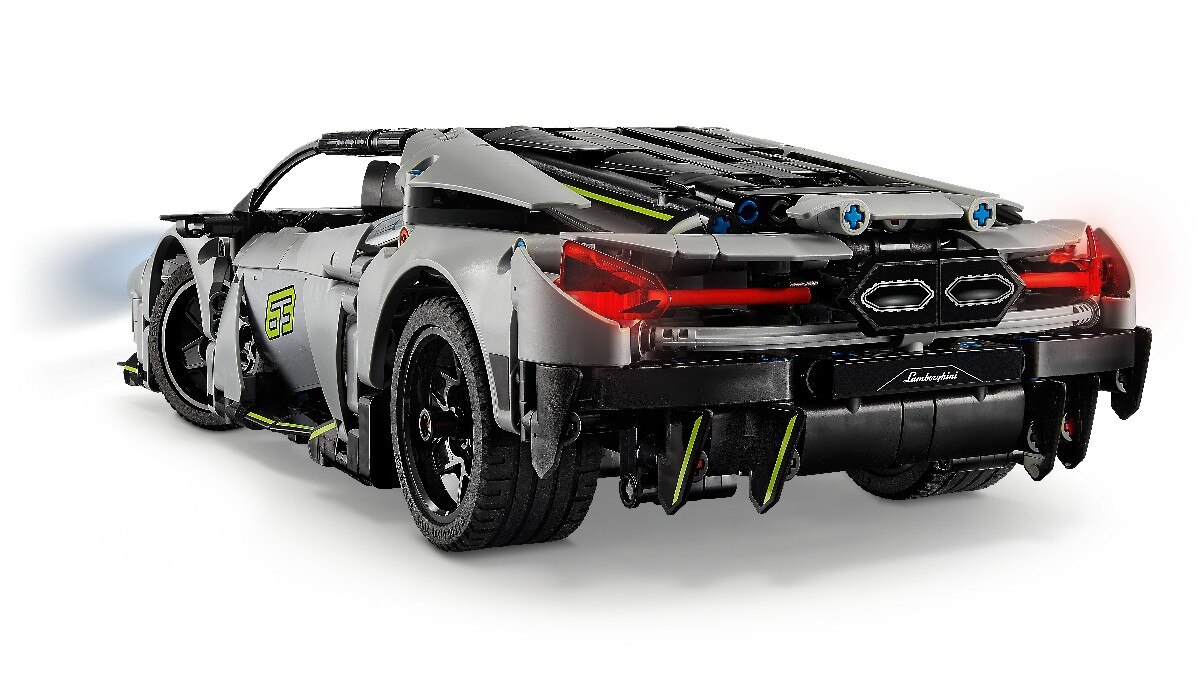 Supercarro Desportivo Lamborghini Revuelto Lego Technic 7