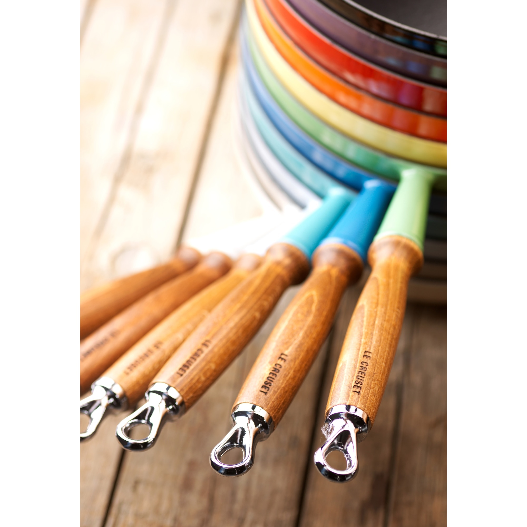 Sauté com cabo de madeira de ferro fundido Le Creuset Creme-5