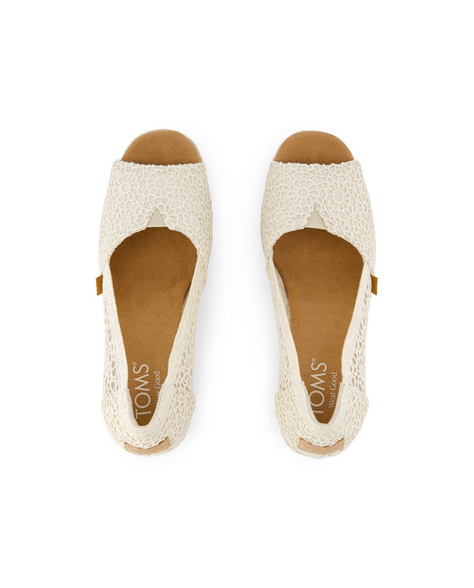 Alpercatas de Cunhas Essential Wedge Toms em Crochet em Branco Natural-3