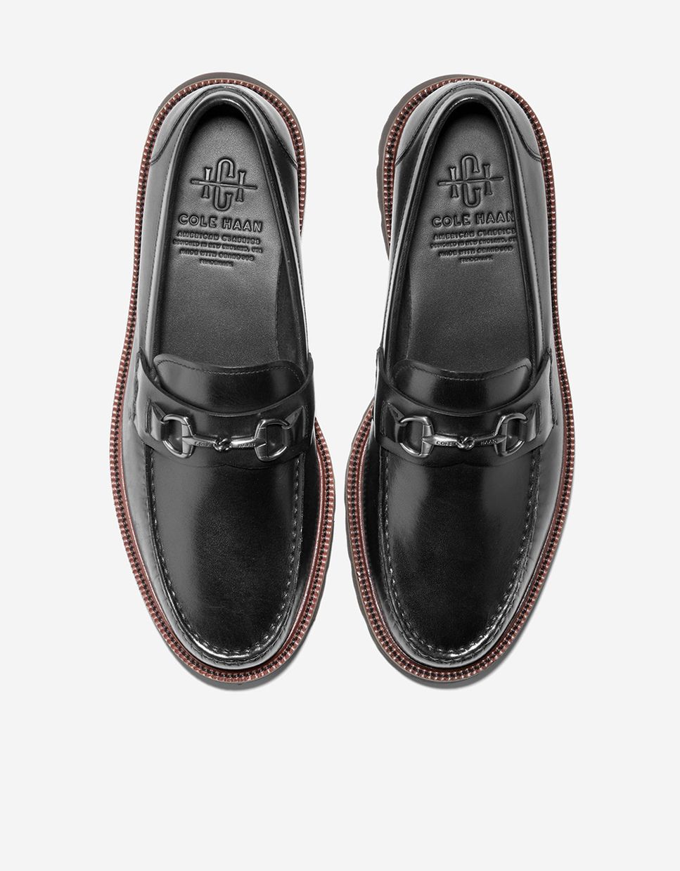 Mocassins em Pele com Fivela Decorativa Preto-5