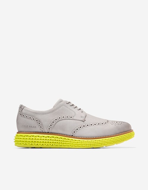Imagem 0 de Sapatos de Cordões com Sistema de Amortecimento Skyweave™