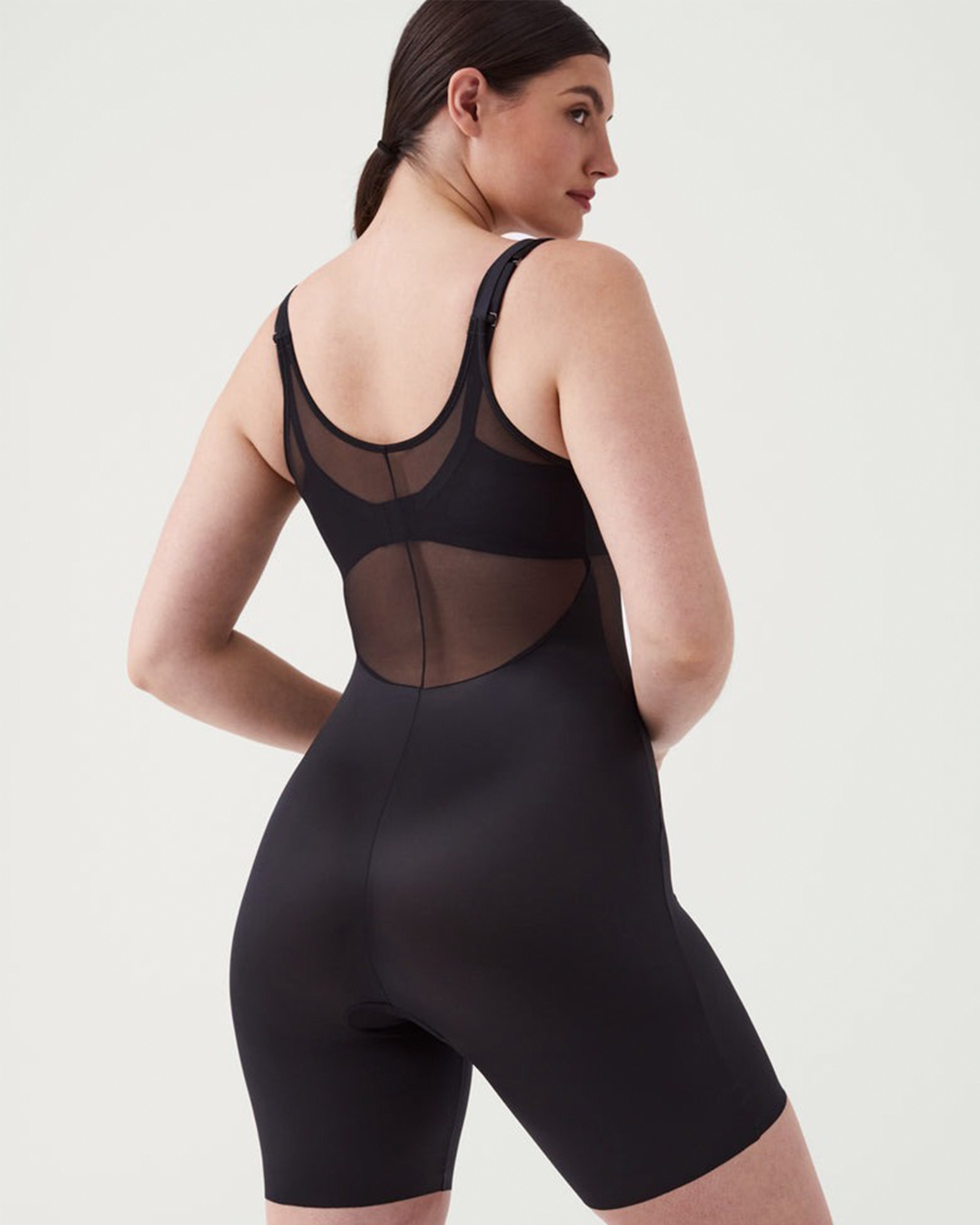 Body Modelador com Alças e Decote Aberto Satin Spanxshape™ Preto-2