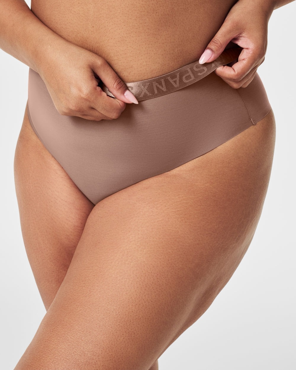 Imagem 0 de Tanga Modeladora de Cintura Alta Spanxsupersmooth™