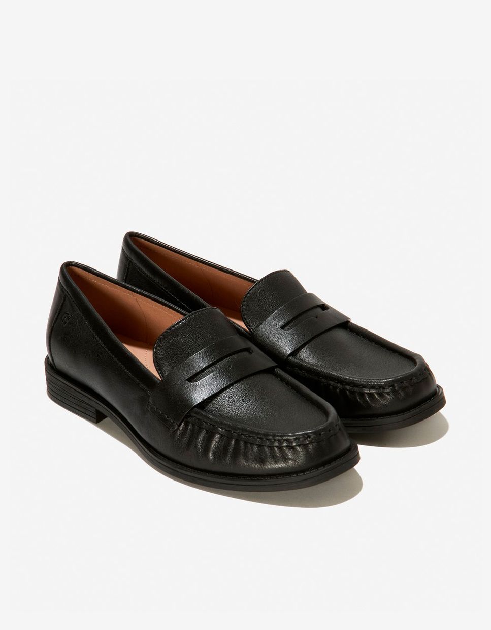 Mocassins Rasos Confecionados em Pele Preto-4