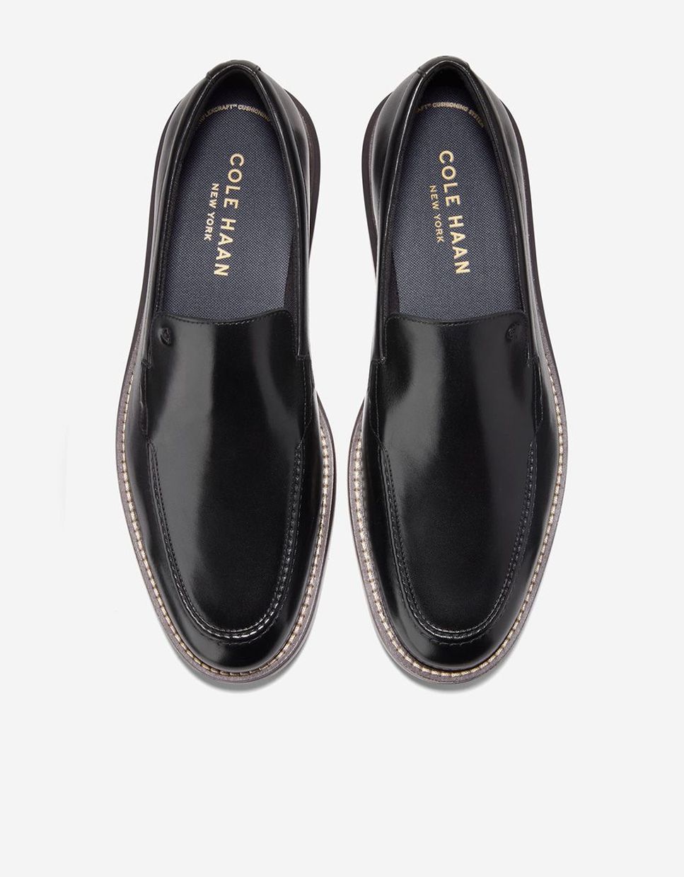 Mocassins de Pele Confecionados em Pele Preto-5