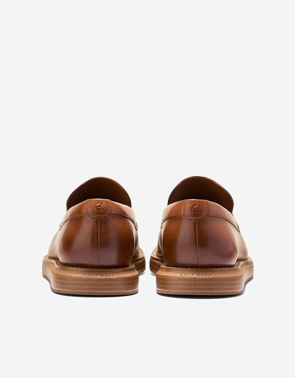 Mocassins de Pele Confecionados em Pele Castanho-3