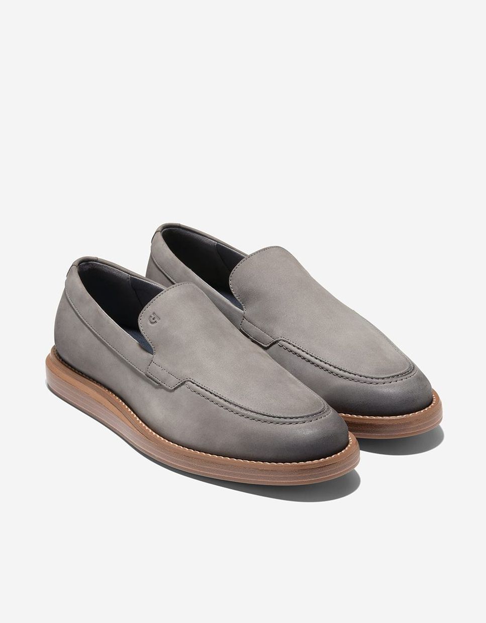 Mocassins de Pele Confecionados em Pele Cinzento-4