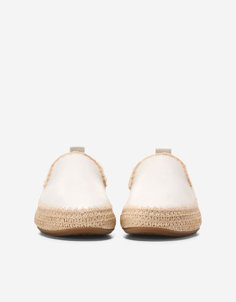 Mocassins Rasos Confecionados em Pele Branco-2