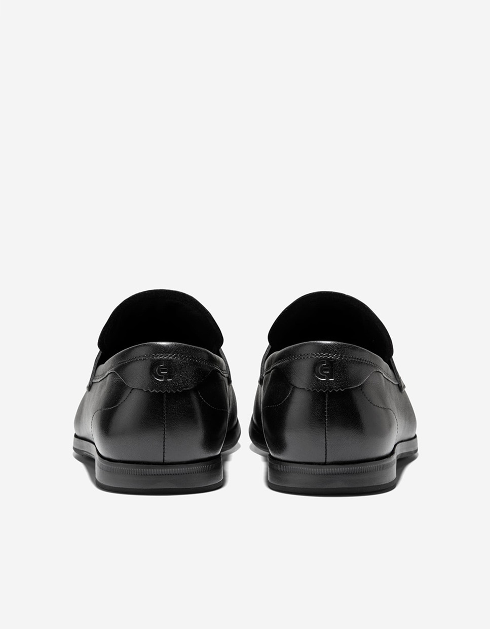 Mocassins de Estilo Clássico Confecionados em Pele Preto-3