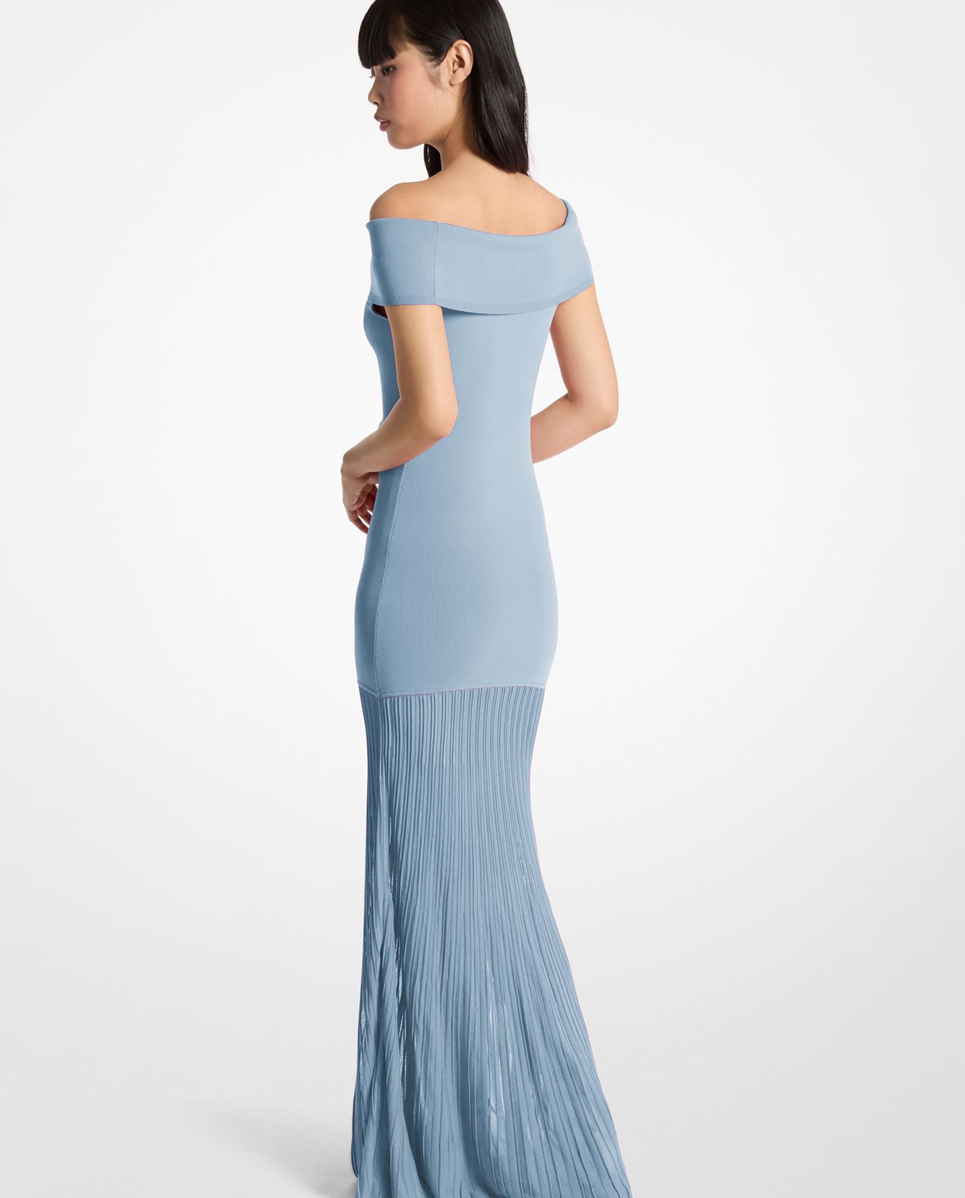 Vestido largo de punto elástico plisado con cuello barco Azul-celeste-2