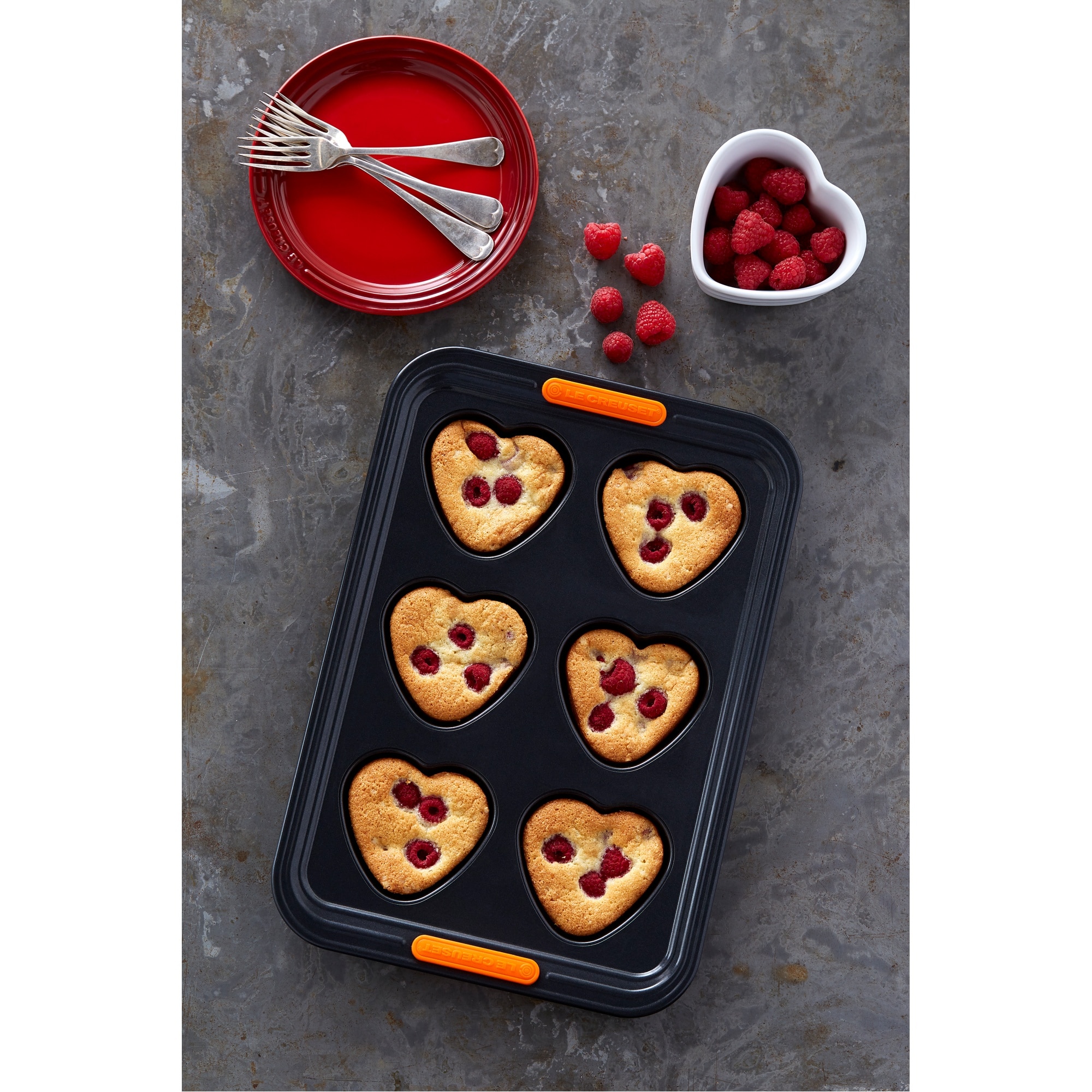 Molde de 6 corações Le Creuset Preto-4