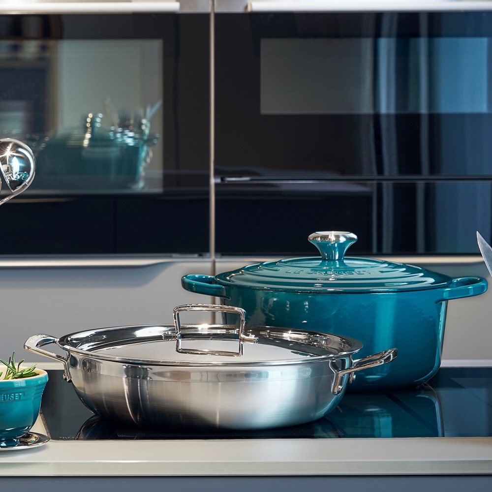 Caçarola baixa com tampa de aço inoxidável signature Le Creuset Cinzento-3