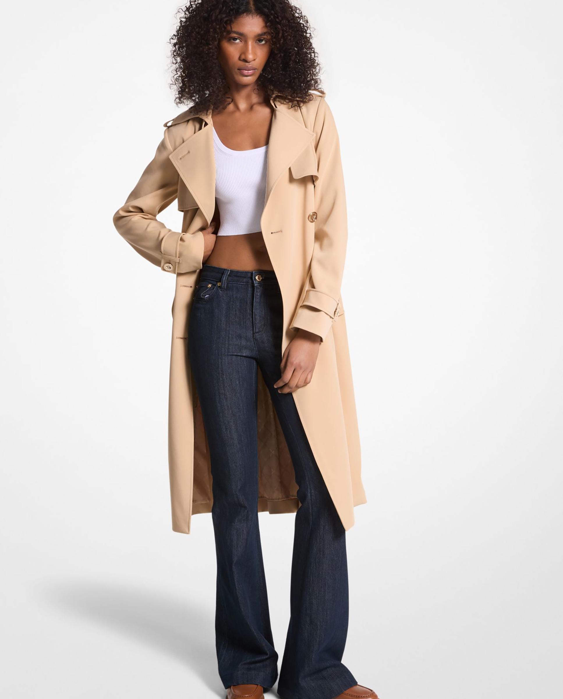 Imagem 0 de Gabardina com Lapelas e Bolsos Amplos