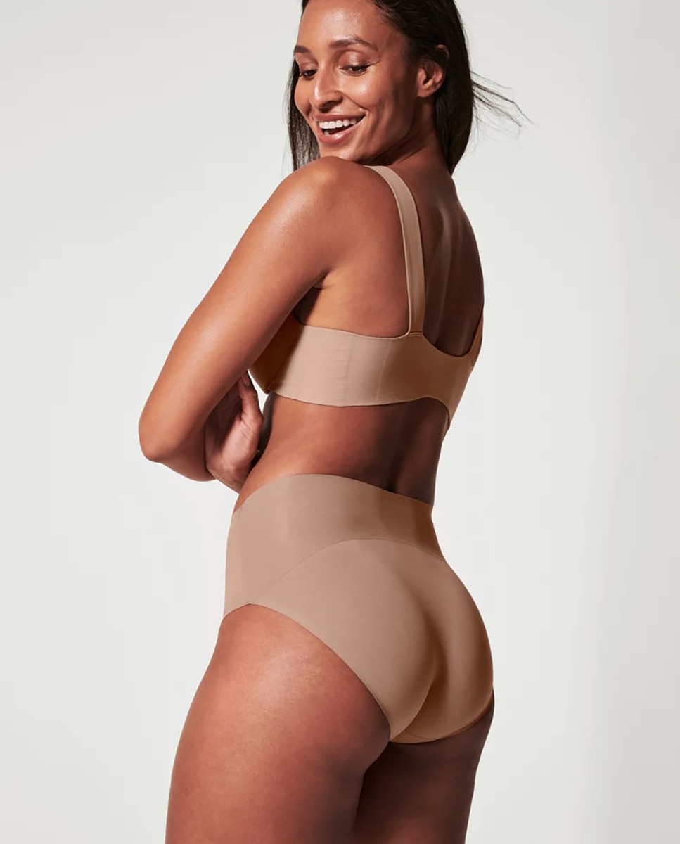 Cueca Modeladora Undie-tectable® Spanxsupersmooth™ Castanho-claro-2