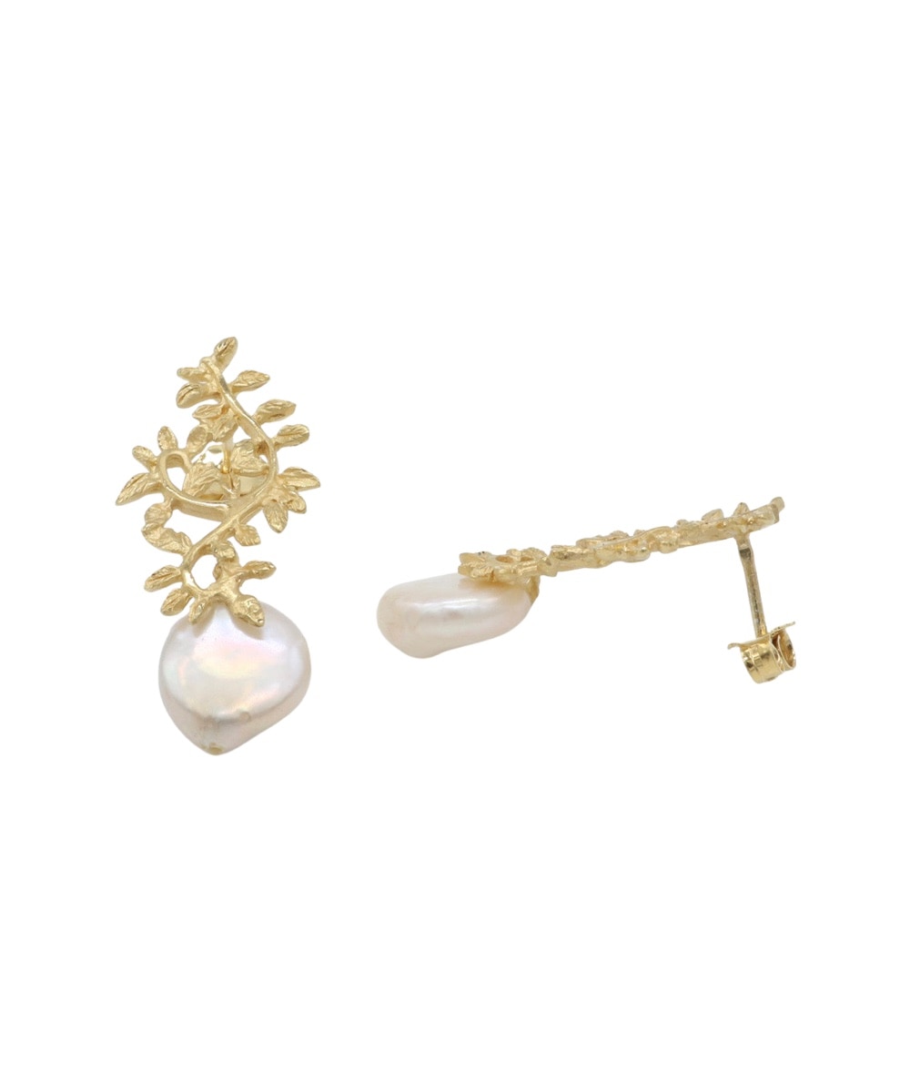 Brincos em Prata Dourada com Pérolas Branco-1