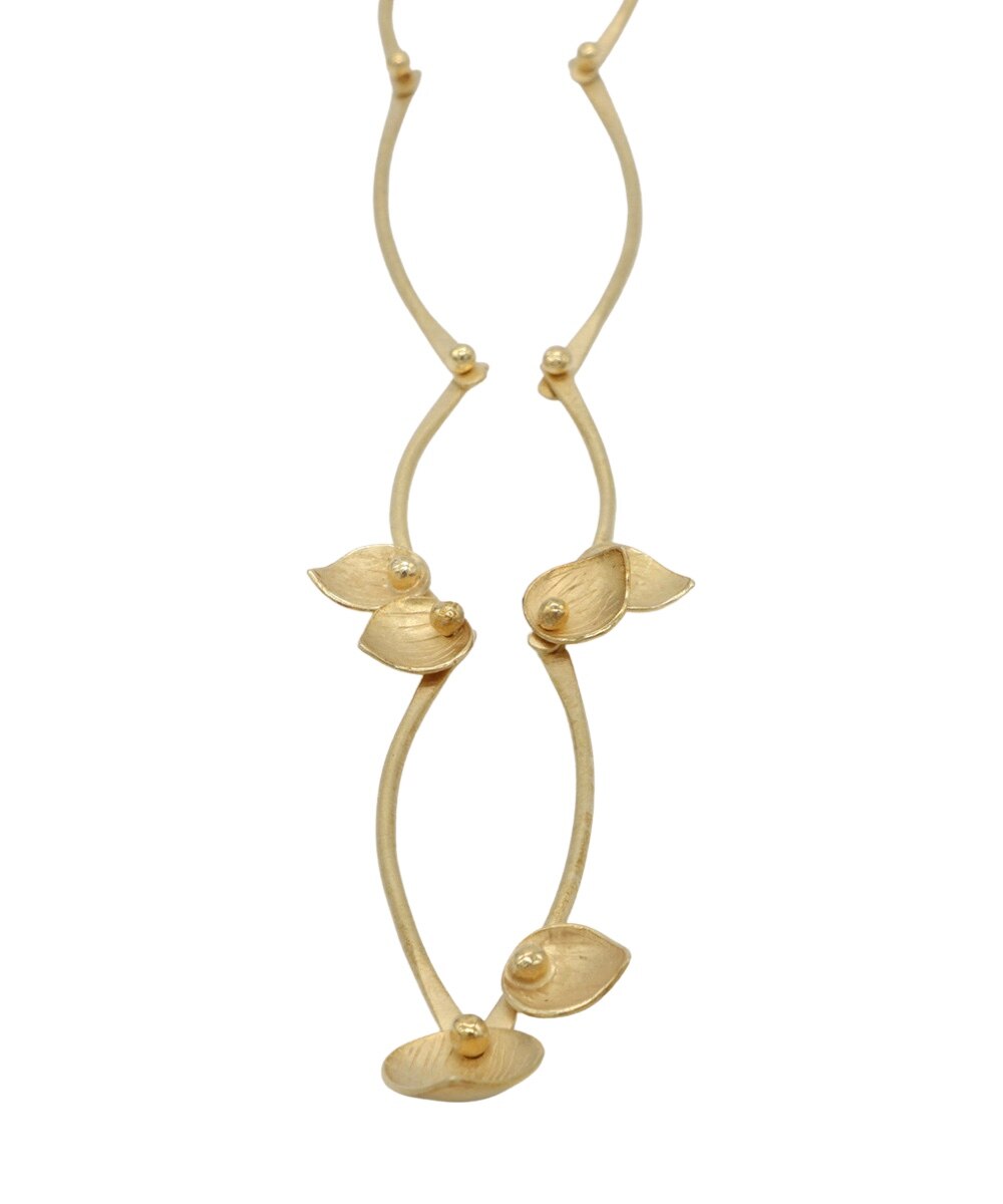 Colar em Prata Dourada com Folhas Dourado-3