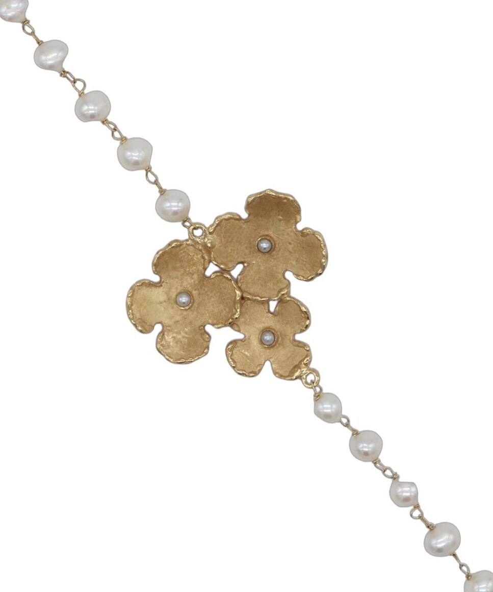 Pulseira com Pérolas com Três Flores Branco-1