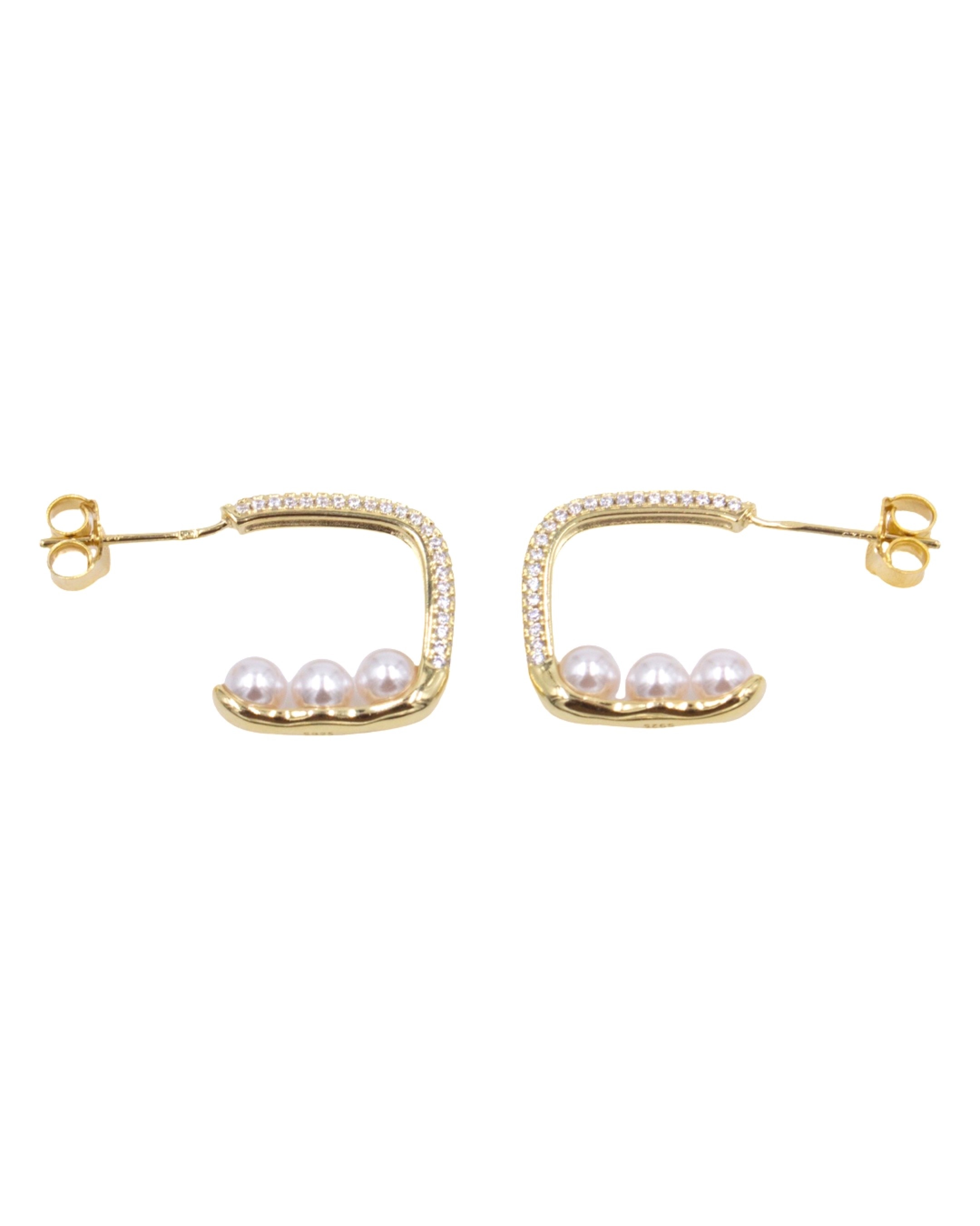Brincos em Prata Dourada Modelo Argola com Pérolas Branco-3
