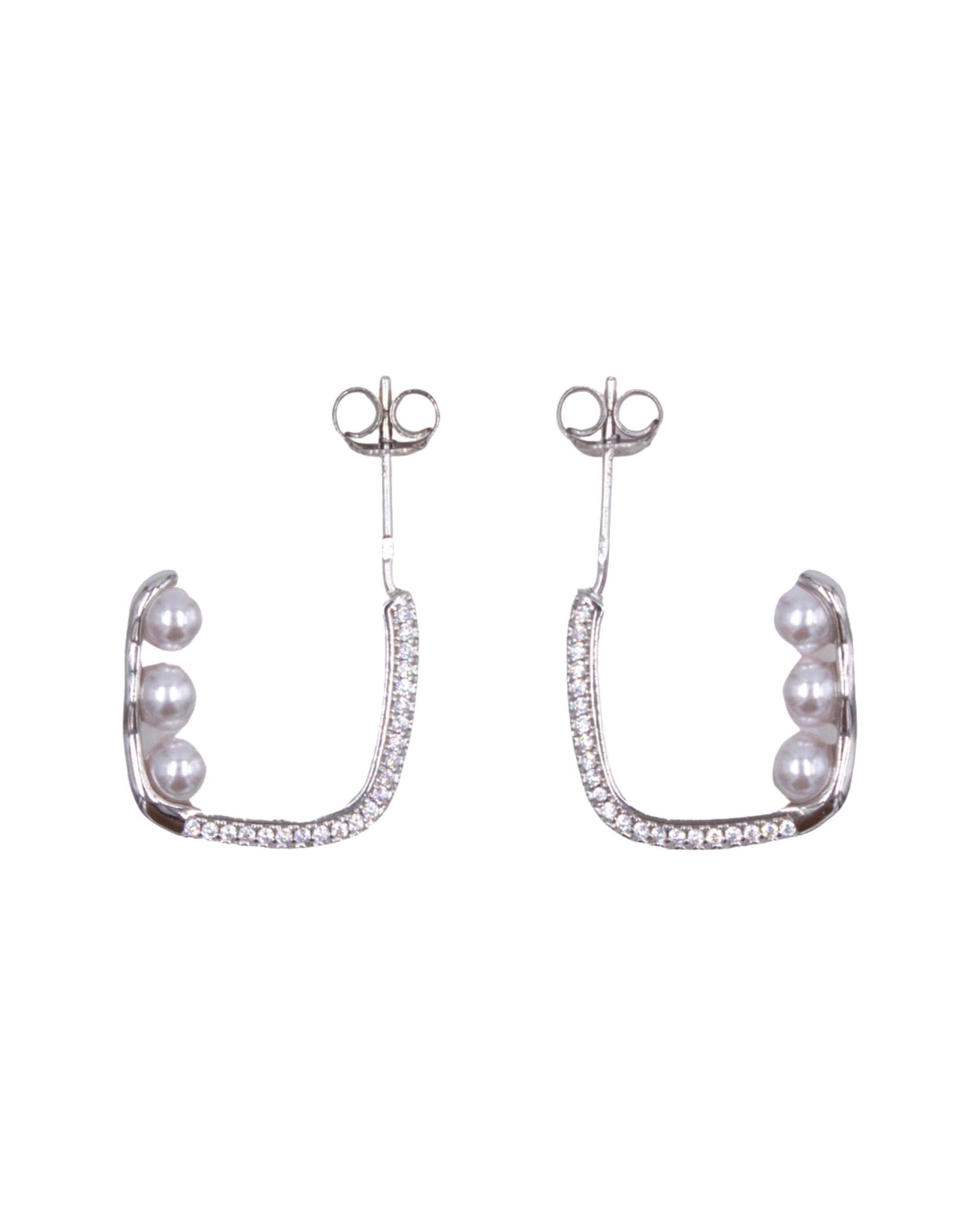 Brincos em Prata Modelo Argola com Pérolas Branco-1
