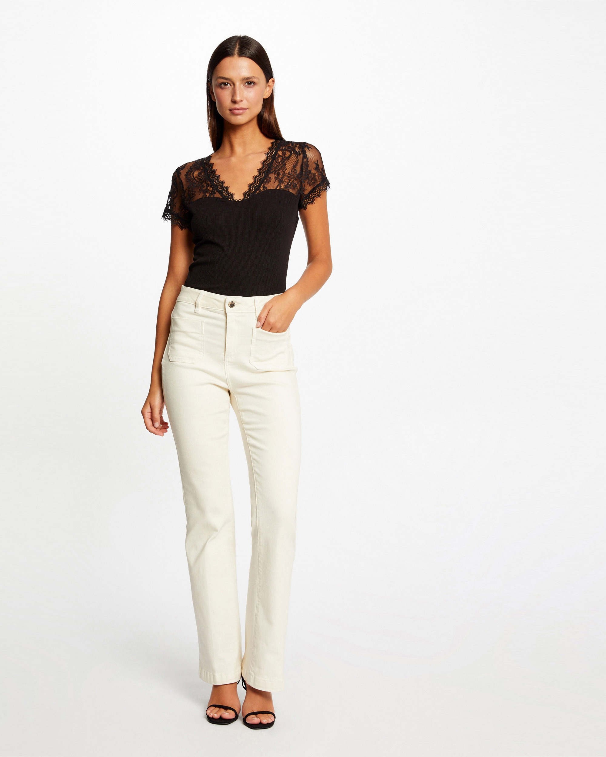 T-shirt de Manga Curta com Renda Preto-4