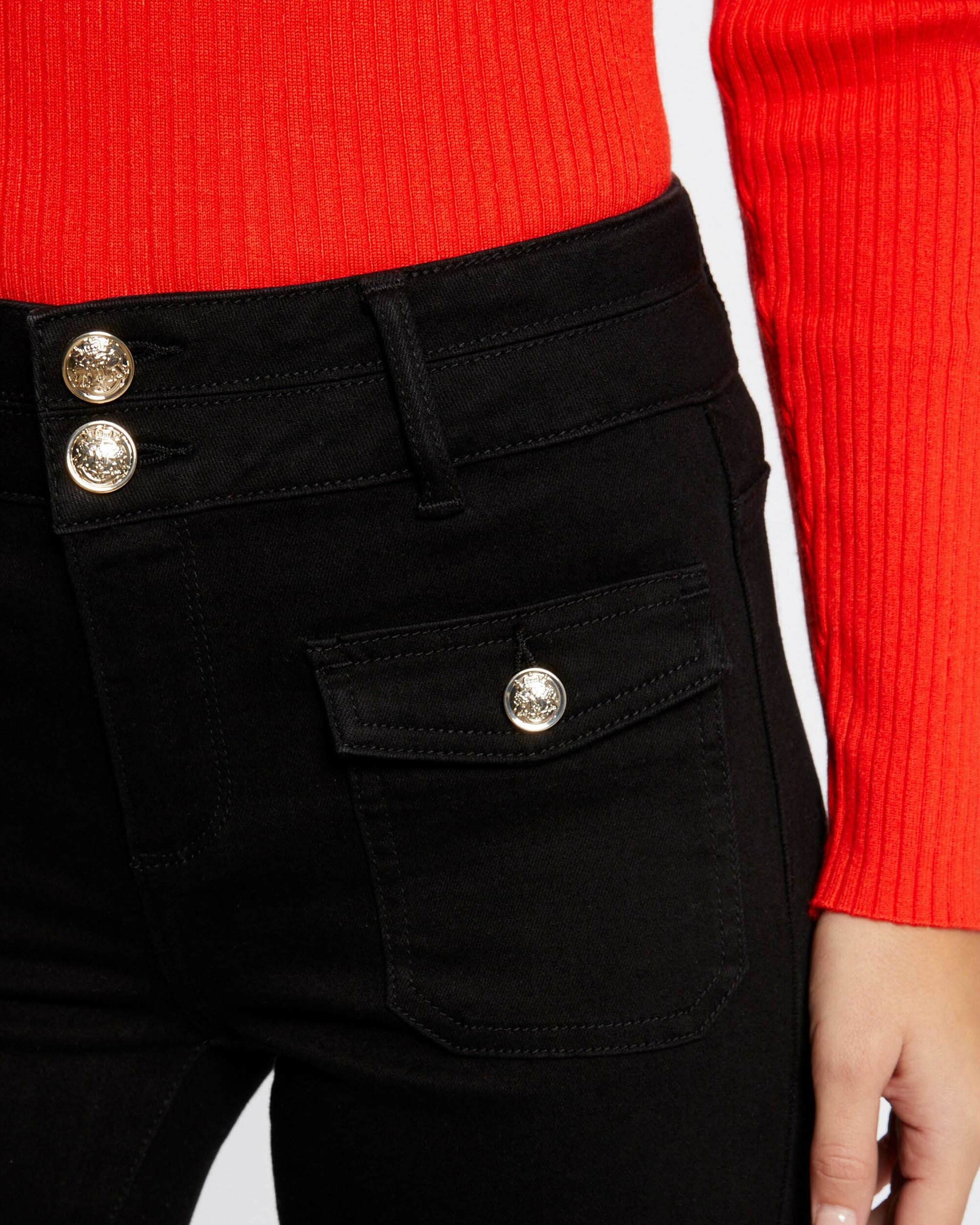 Jeans com Corte a Direito Bootcut de Cintura Média com Bolsos de Aba Preto-5