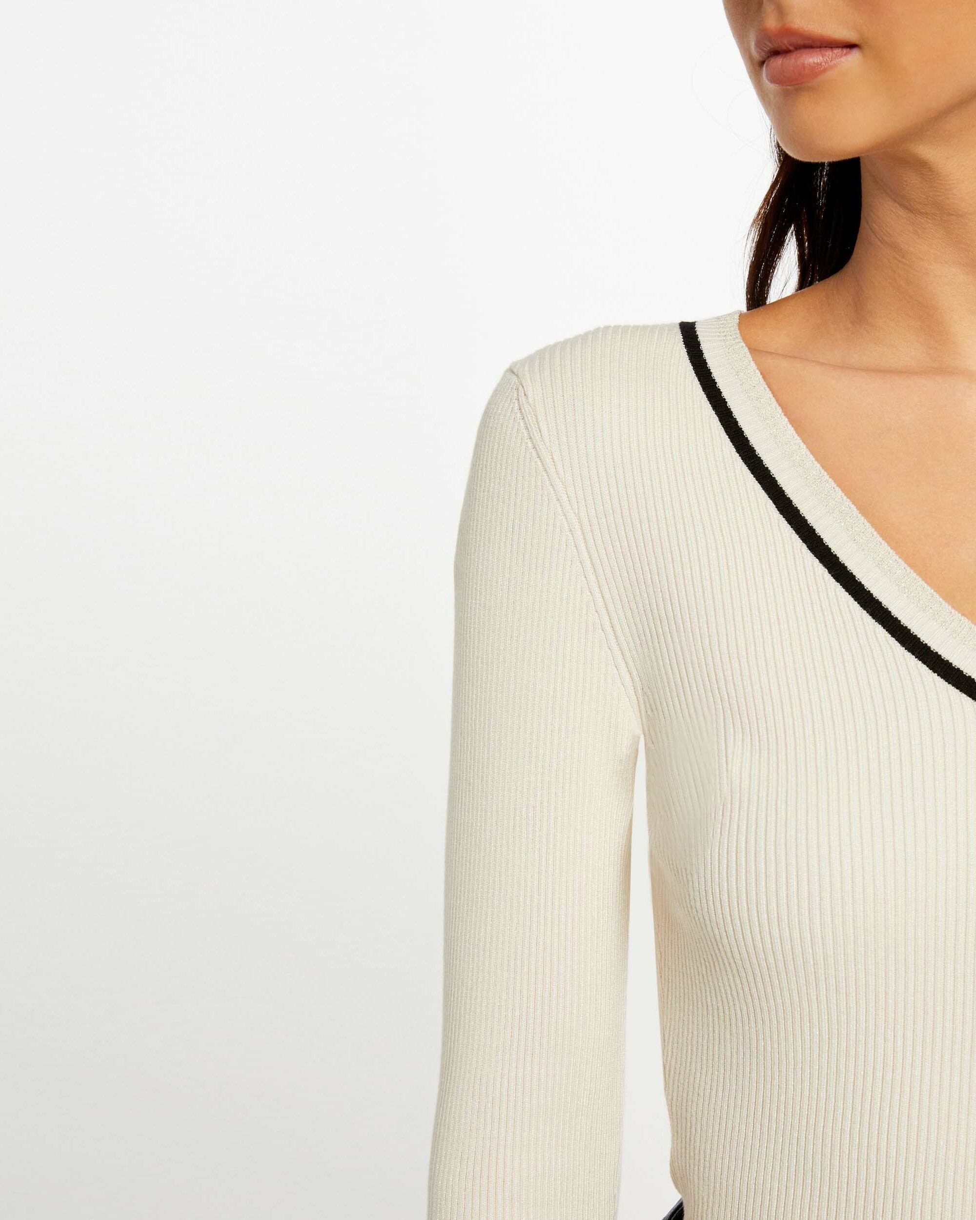 Camisola de Manga Comprida com Decote em V Branco-5