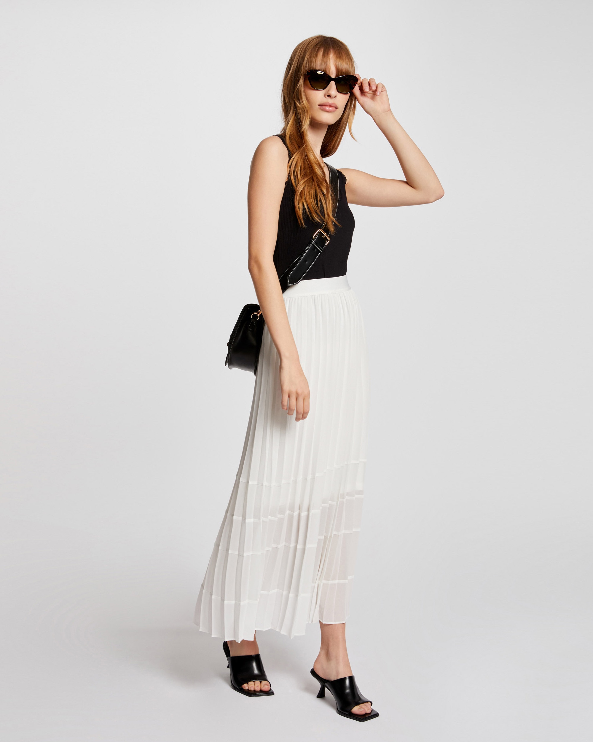 Saia Comprida a Boca de Sino Plissada Branco-1