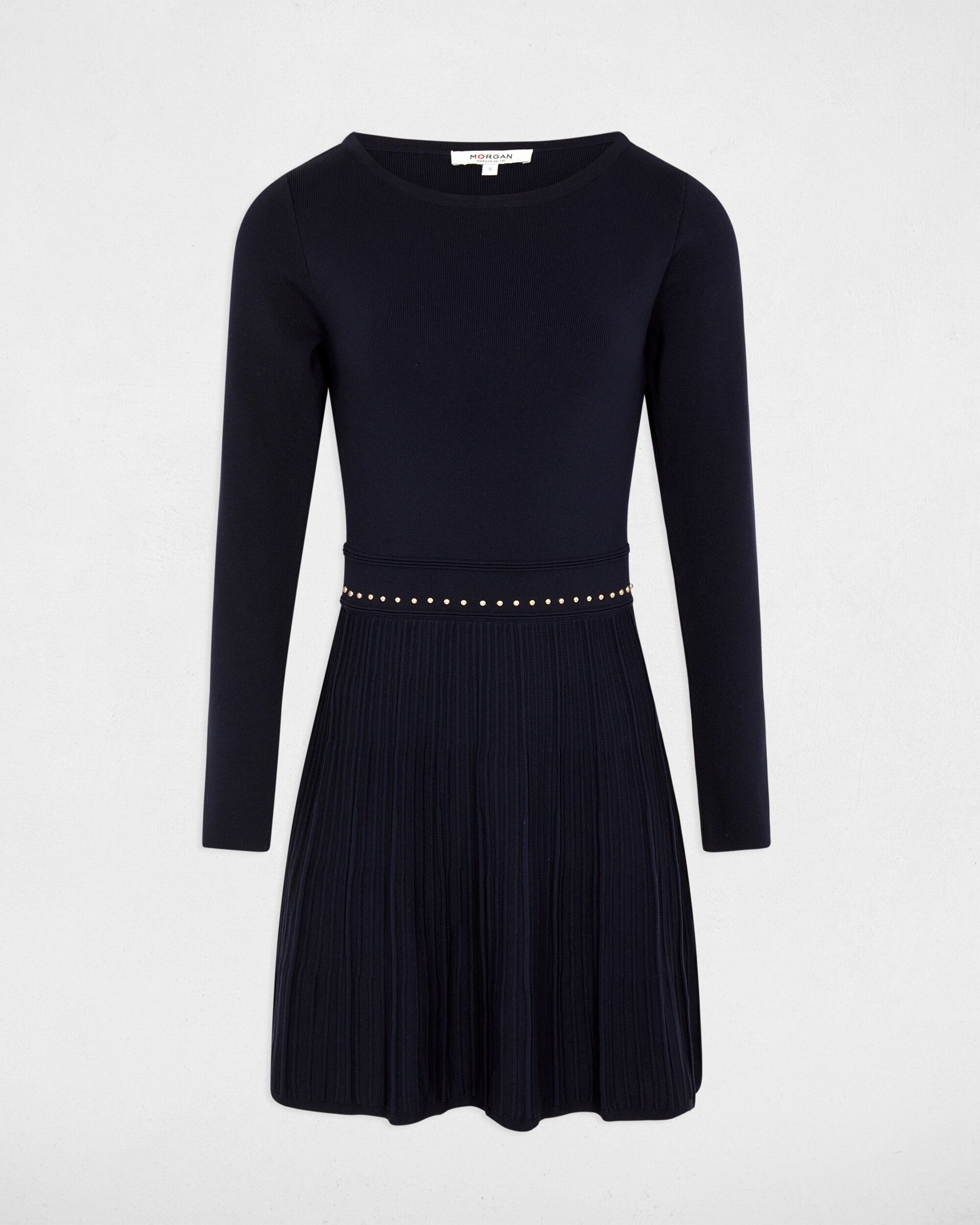 Vestido de Malha Curto Evasé Preto-5