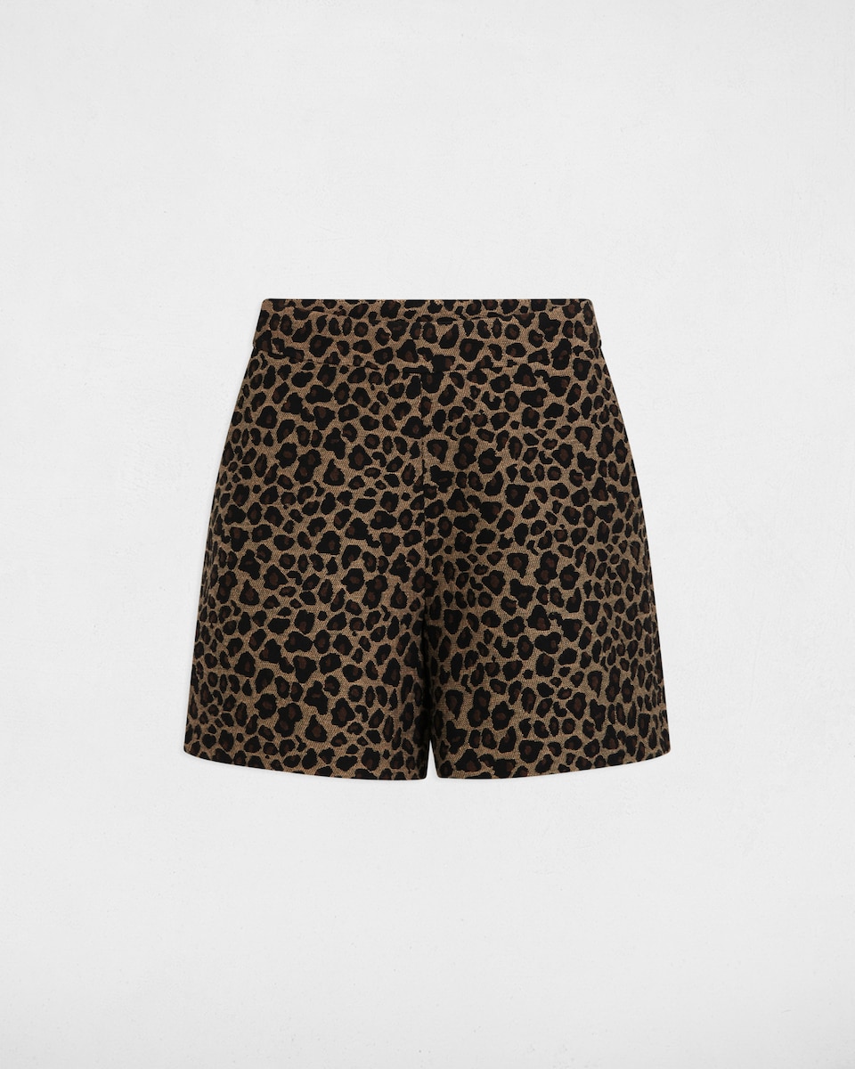 Shorts com Corte a Direito e Estampado de Leopardo Castanho-4