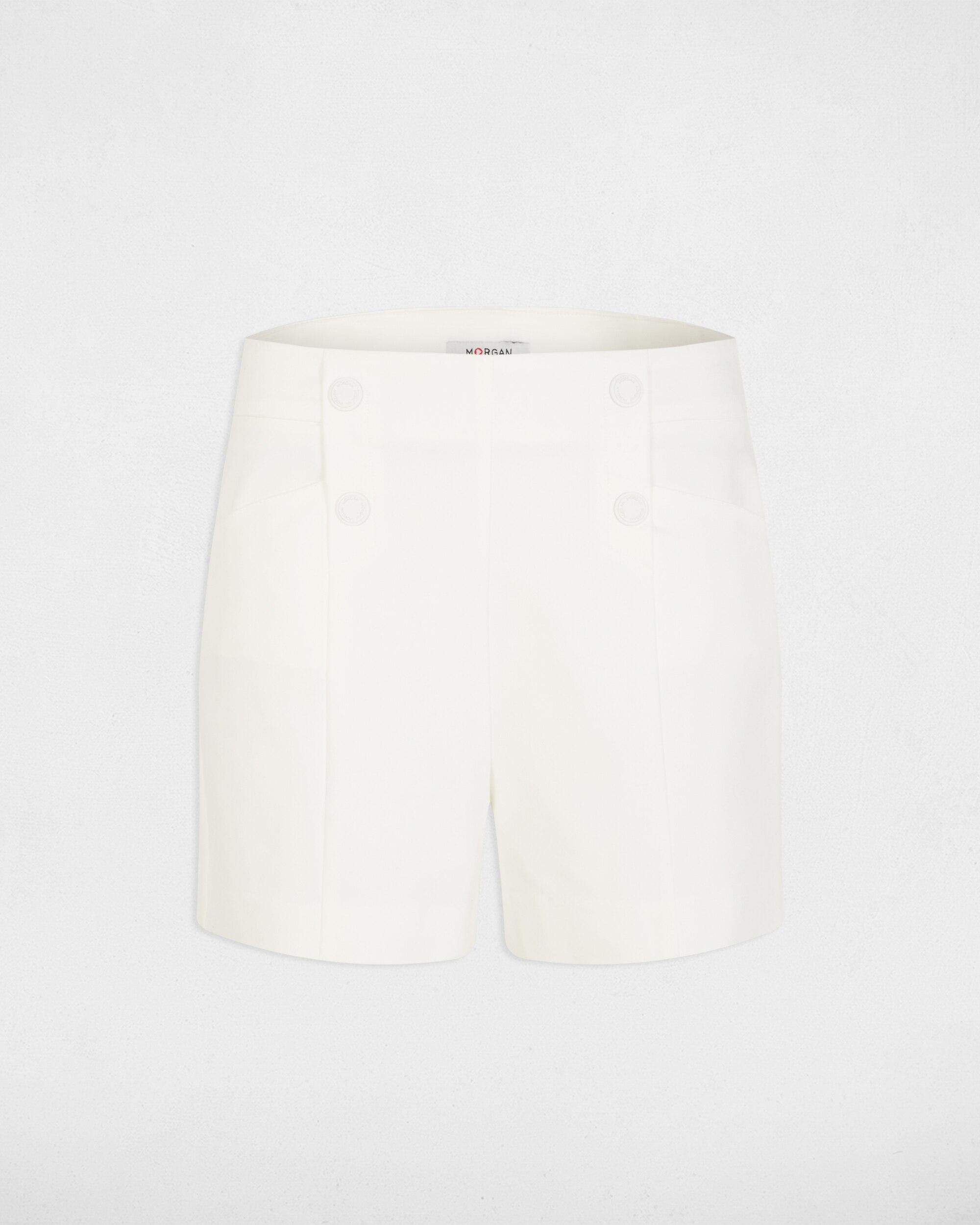 Shorts com Corte a Direito e Pinças Branco-4