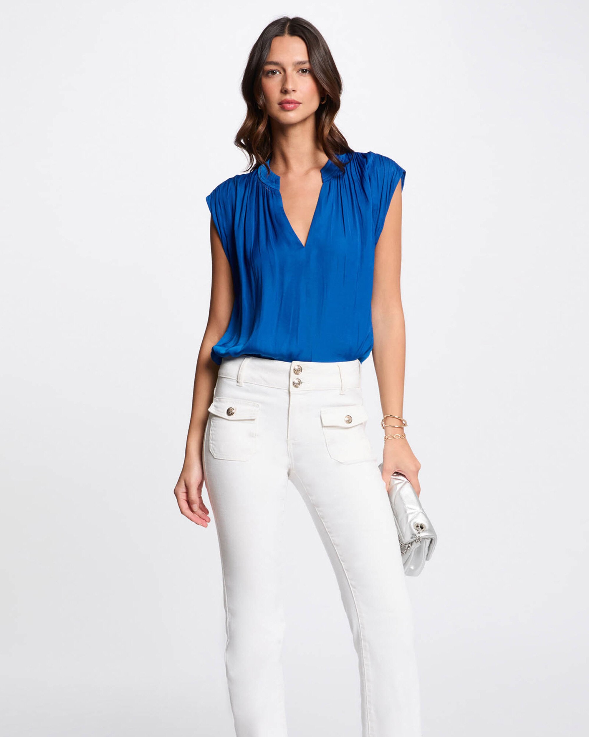 Blusa Acetinada com Ombreiras Azul-1