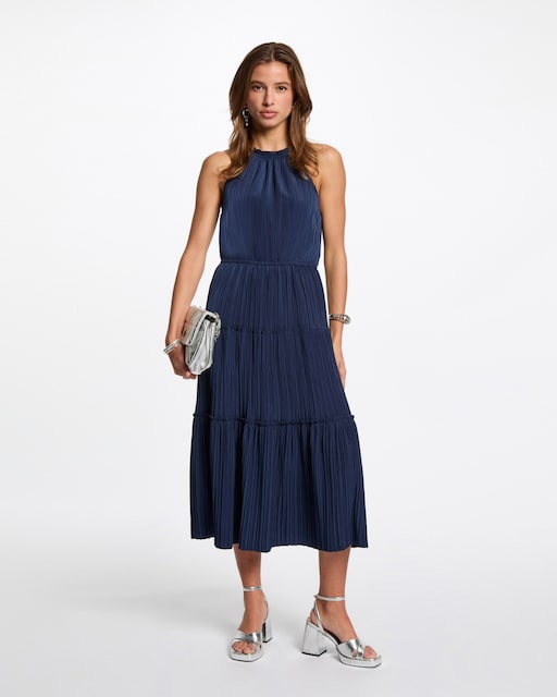Imagem 0 de Vestido Midi a Direito de Cetim