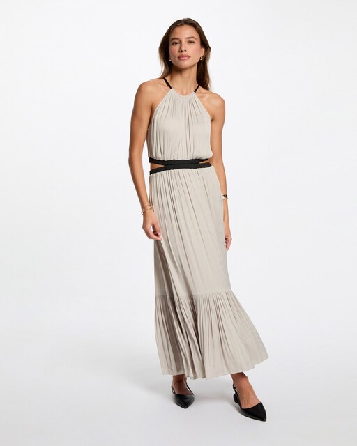 Imagem 0 de Vestido Comprido com Corte a Direito de Cetim