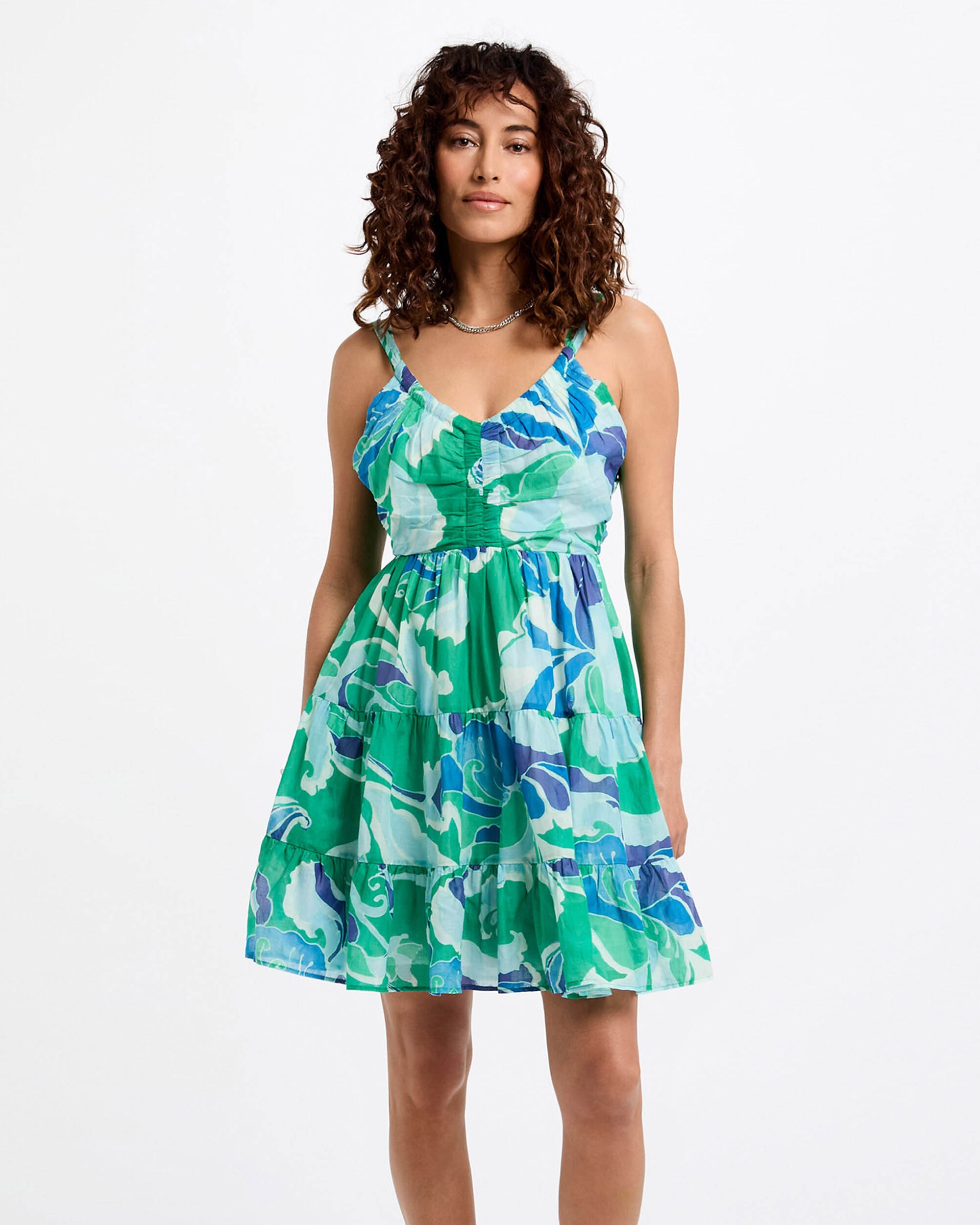 Imagem 0 de Vestido Curto Evasé Estampado