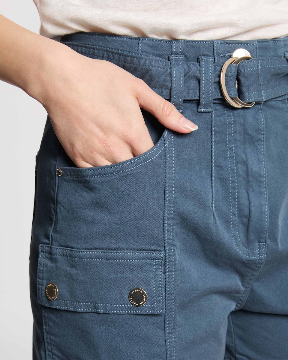 Short Cargo com Cinto Azul-5