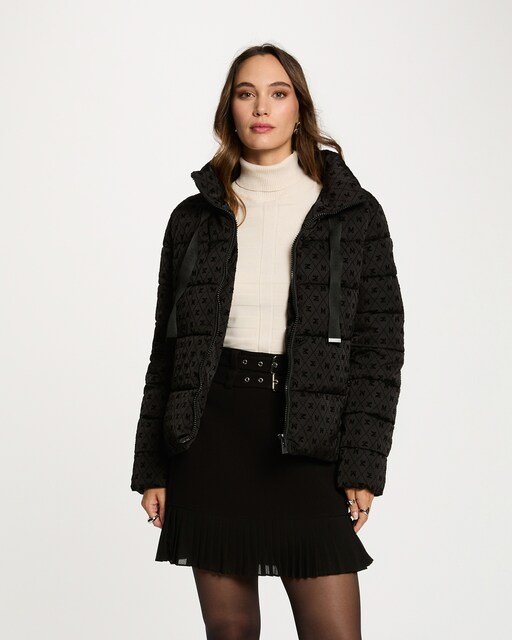 Imagem 0 de Blusão Acolchoado Curto com Gola Alta