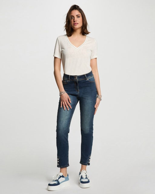 Imagem 0 de Jeans Straight Slim Estilo Curto