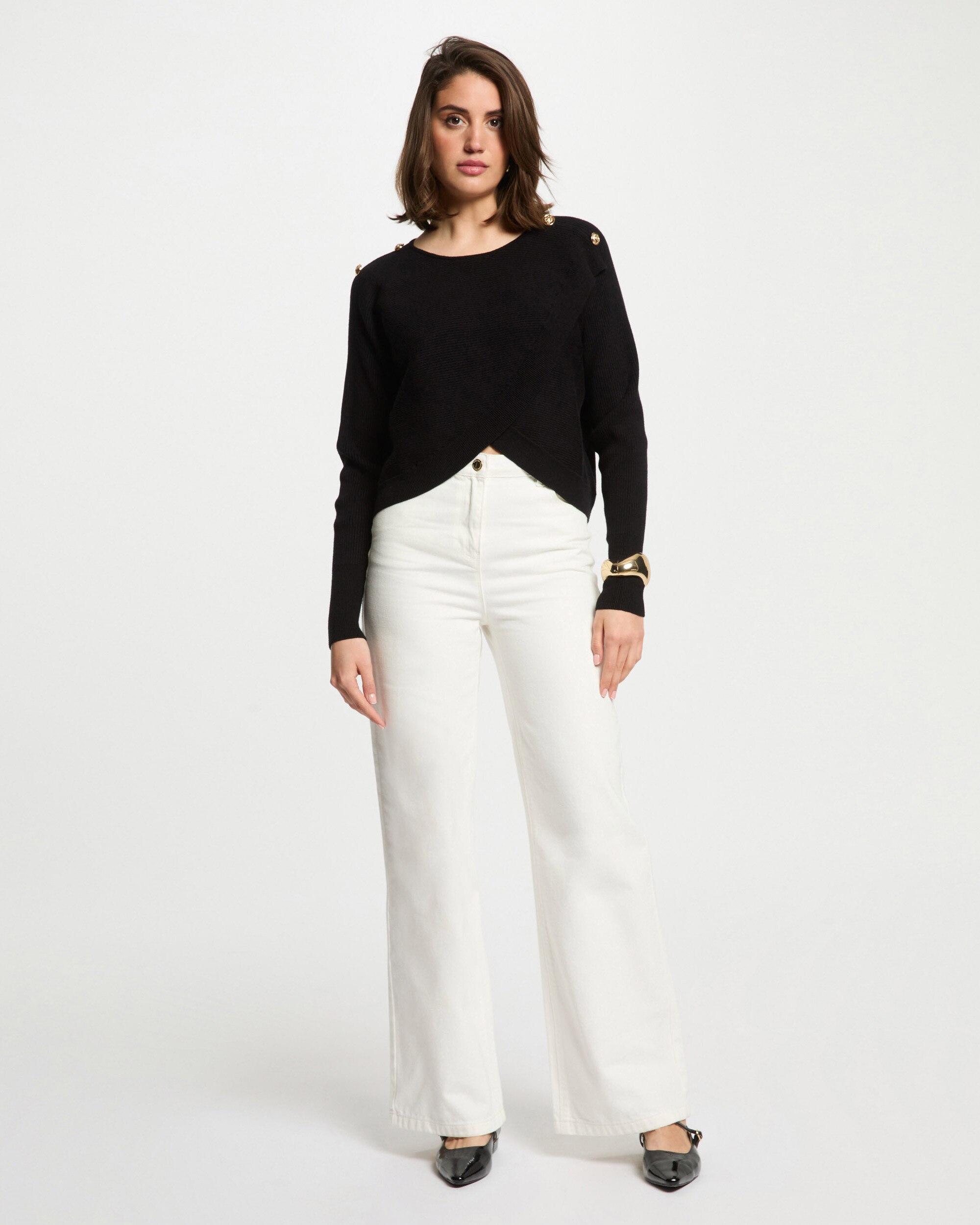 Camisola com Gola Redonda Preto-4