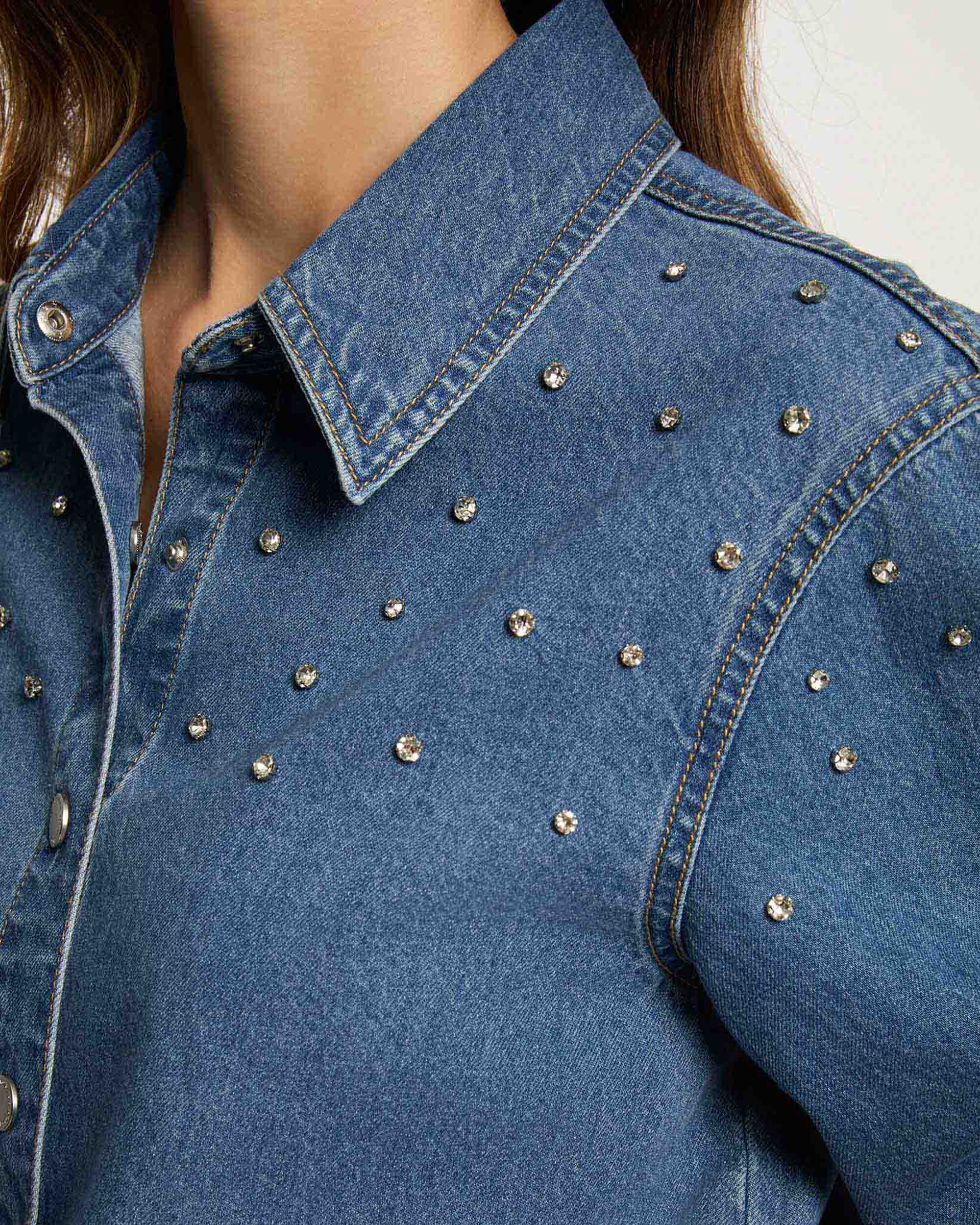 Camisa Curta com Cabujões Azul-5