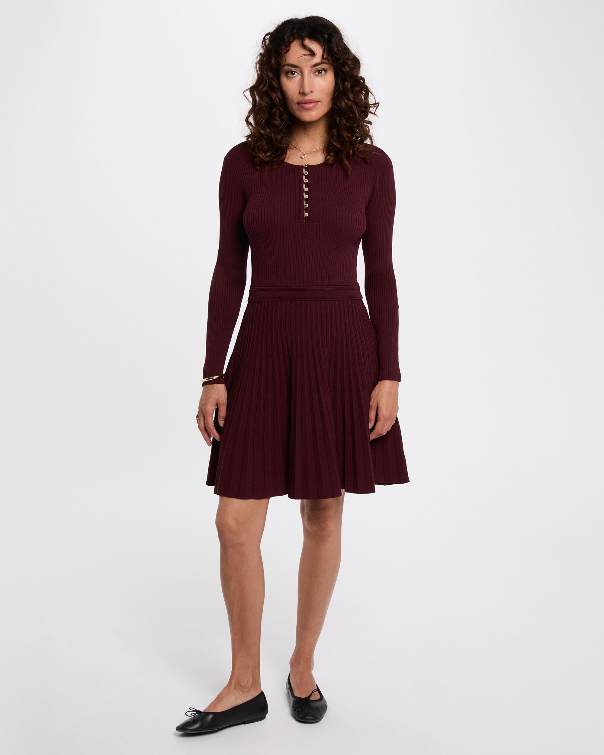 Vestido Curto Justo Bordeaux-4