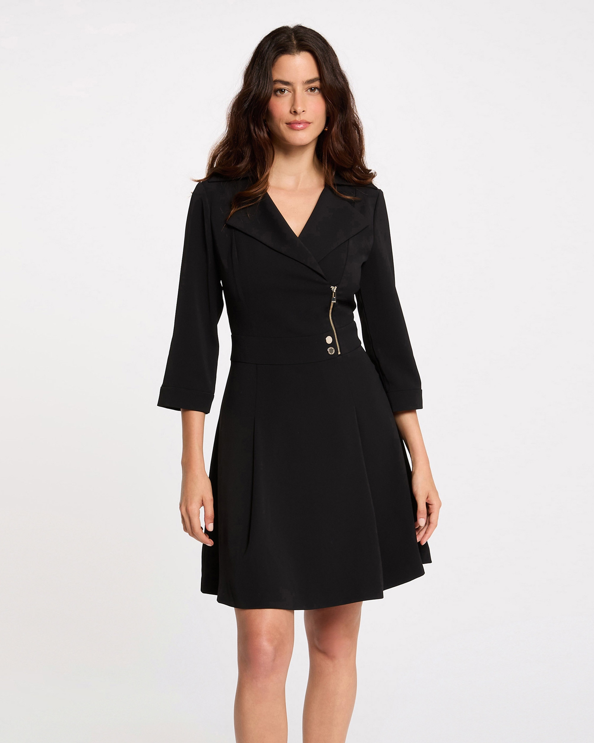 Vestido Curto Evasé Preto-1