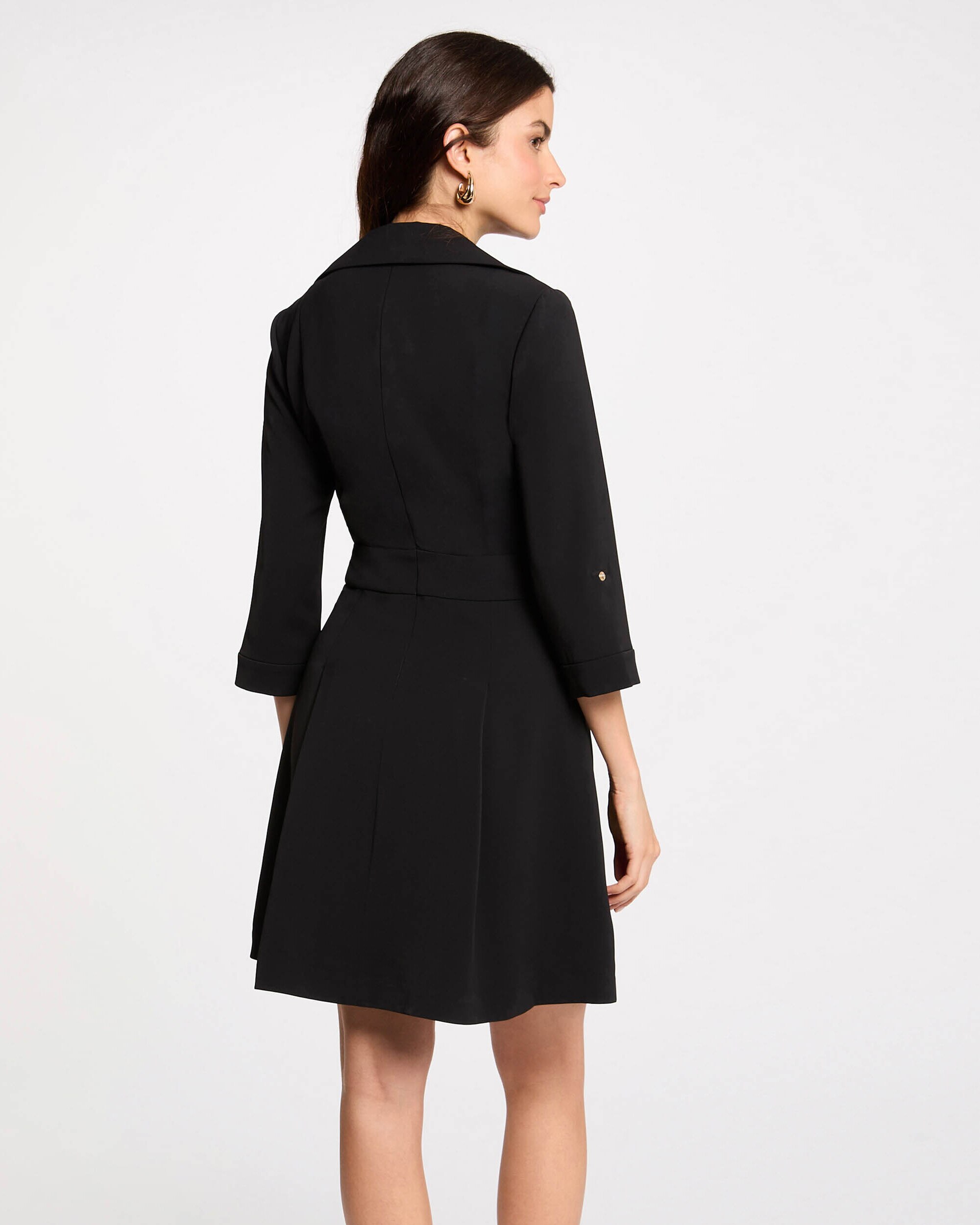 Vestido Curto Evasé Preto-3