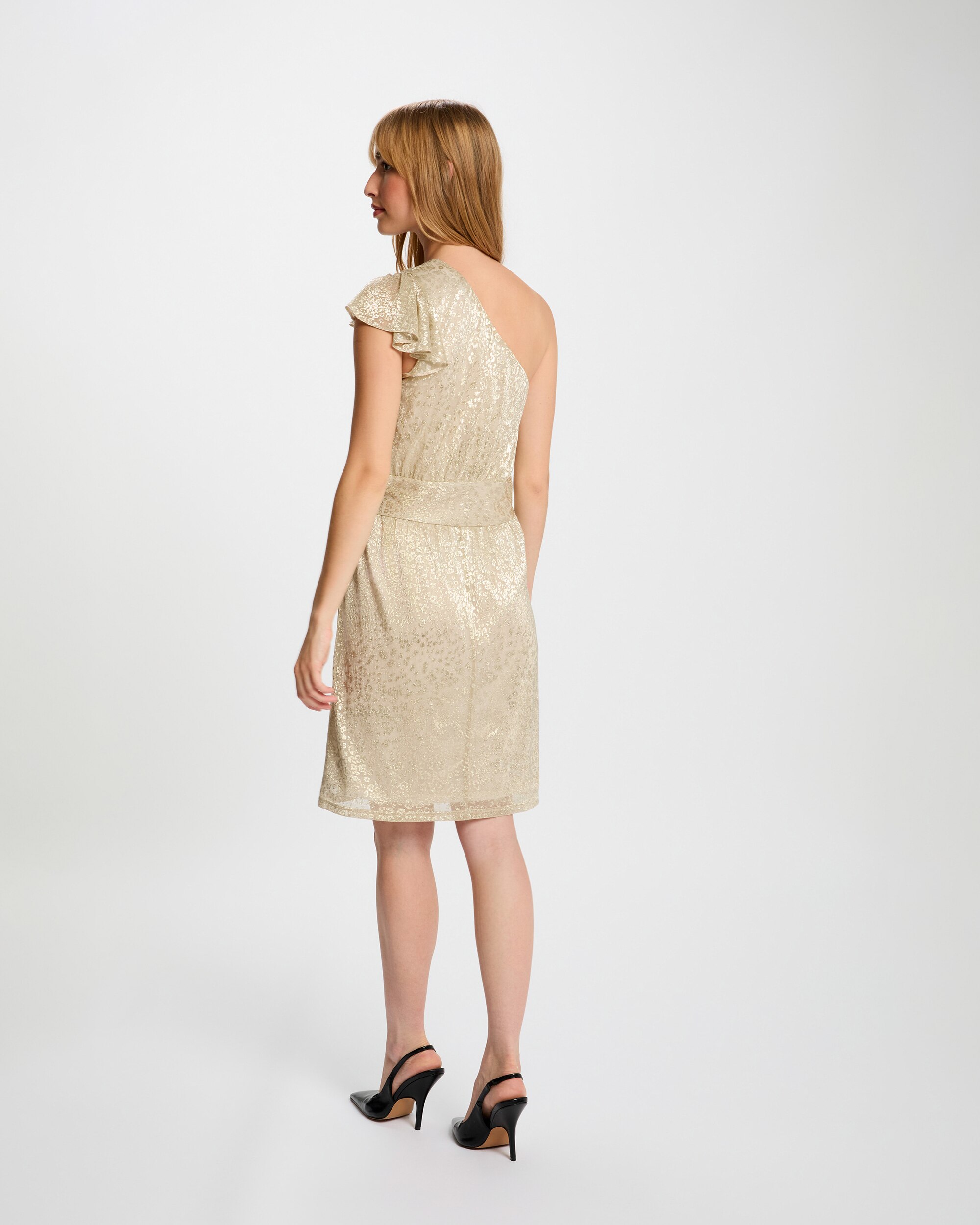 Vestido de Gase Assimétrico Ouro-3
